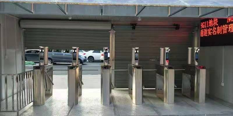 單機(jī)芯三輥閘)